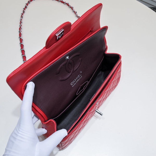 シャネルバッグ着用イメージ